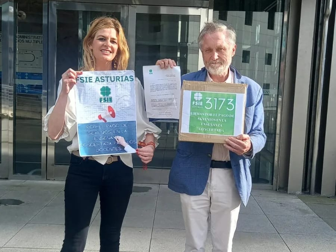 FSIE Asturias presenta más de 3.000 firmas por el pago de sexenios a los trabajadores de centros concertados